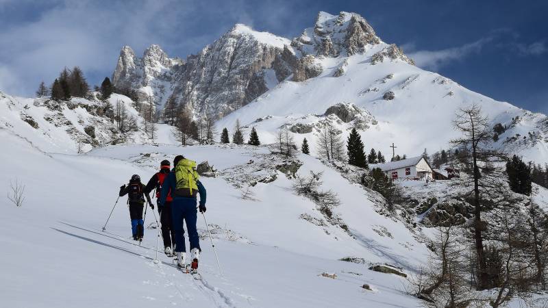 Matériel de sport indispensable pour une randonnée ou un trail près de la Tarare